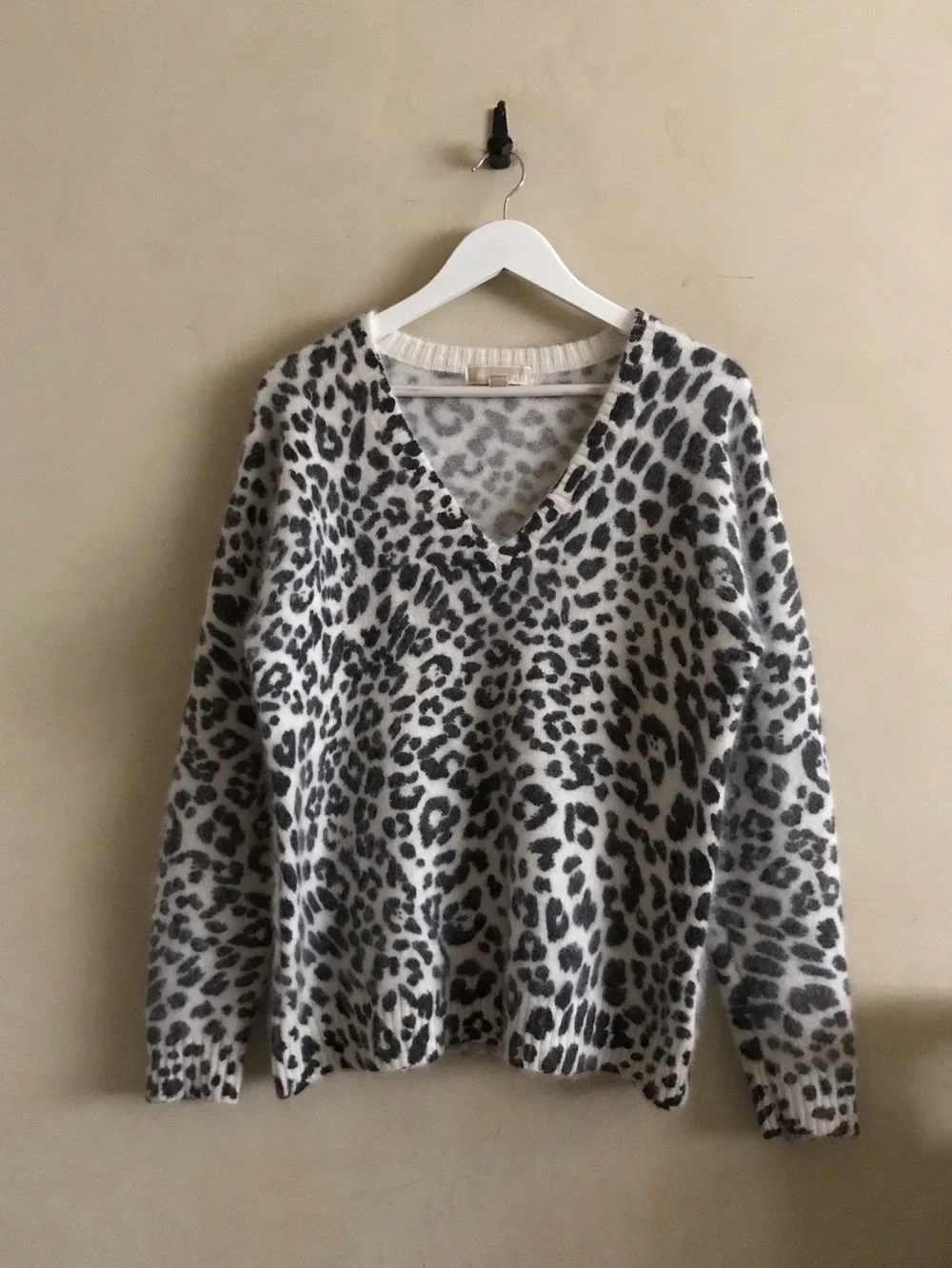 Michael Kors White and Gray Leopard Angora Sweater
